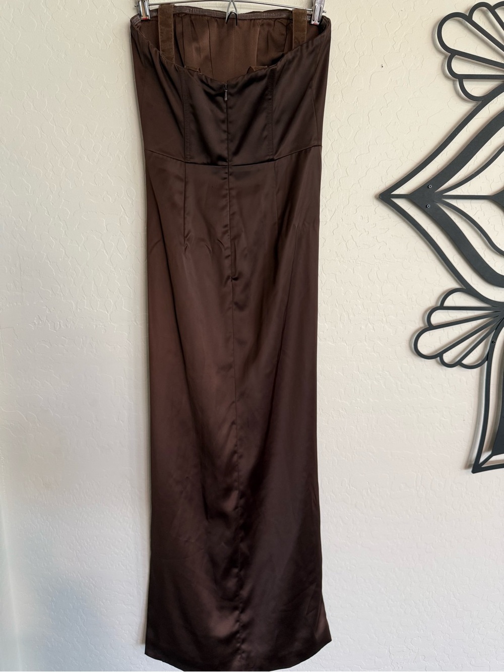 BARDOT Everlasting Strapless Brown Satin Evening Dress - Small/US 4 - Picture 5 of 11
